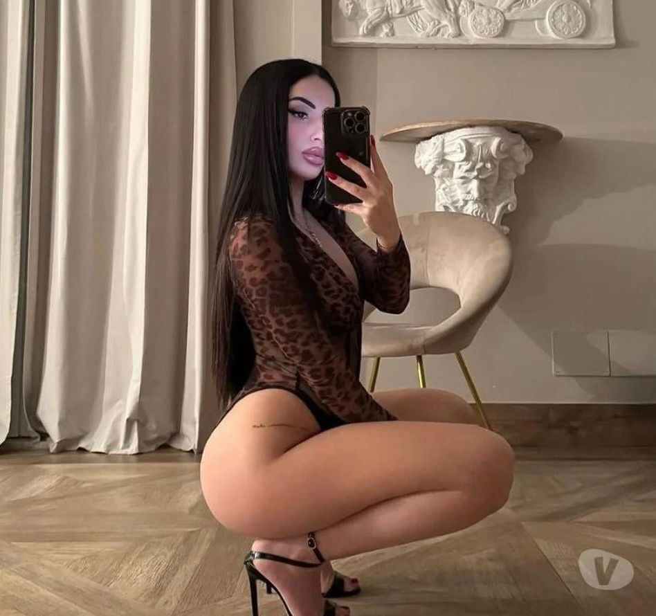 Ли проститутка интим салон Санкт-Петербурга у метро Черная речка проститутки из интим салонов спб